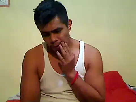 Snapshot of lozter345 chatting on 11-06-25, 10:32 lozter345 online show from 11-06-25, 10:32