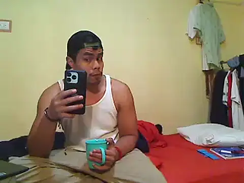 Snapshot of lozter345 chatting on 11-10-25, 06:34 lozter345 online show from 11-10-25, 06:34