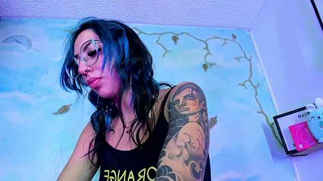 SaturnooStonee online show from 04-28-26, 02:27