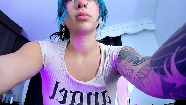 SaturnooStonee online show from 07-31-26, 05:07