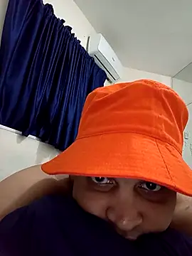 Snapshot of luismanuel_1998 chatting on 11-30-25, 02:37 luismanuel 1998 online show from 11-30-25, 02:37