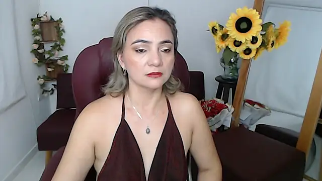 Snapshot of ana_milf chatting on 07-15-26, 02:11 ana milf online show from 07-15-26, 02:11