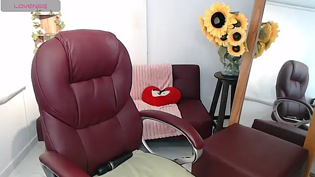 Snapshot of ana_milf chatting on 07-28-26, 02:13 ana milf online show from 07-28-26, 02:13