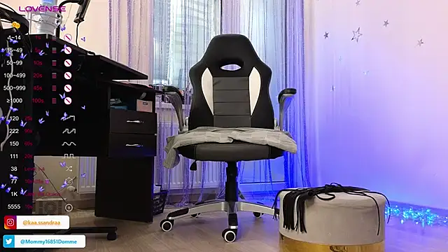 misskaassandraa online show from 03-18-25, 10:25