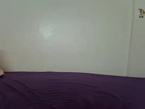 Snapshot of laetitia_ chatting on 02-18-26, 01:18 laetitia online show from 02-18-26, 01:18