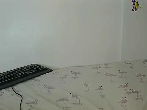 laetitia  online show from 07-21-26, 11:18