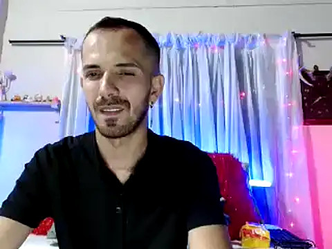 Tomas Tylor online show from 12-05-24, 01:14