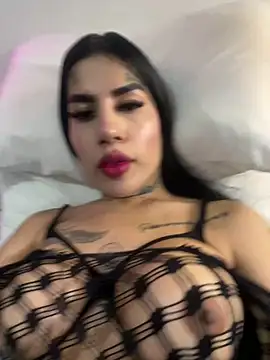 saragill323 online show from 03-01-25, 06:32