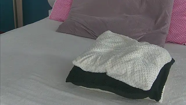 Yanira Muslim online show from 03-20-25, 08:42