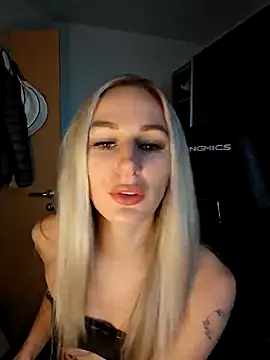 Liana Lou online show from 01-05-25, 11:26