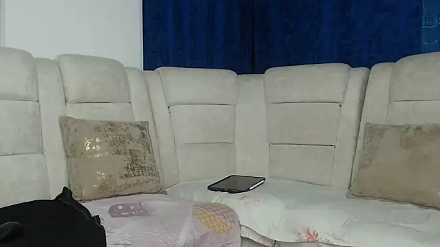 Hot Sharks  online show from 04-09-26, 07:25