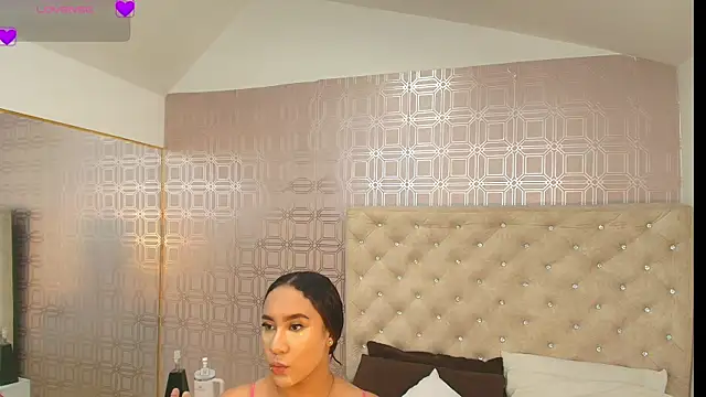 Sara Desire online show from 01-29-25, 12:24