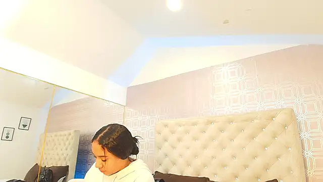 Sara Desire online show from 02-01-25, 12:26