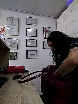 Snapshot of rebekka_simpson chatting on 03-01-25, 03:05 rebekka simpson online show from 03-01-25, 03:05