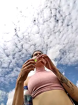 rebekka simpson online show from 11-17-25, 05:19