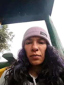 rebekka simpson online show from 06-17-26, 08:54