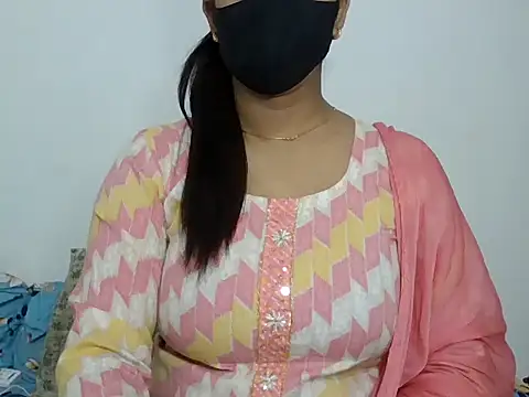 sparkling queen online show from 12-13-24, 04:16