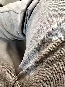 Snapshot of A_man_in_public chatting on 02-01-26, 11:20 A man in public online show from 02-01-26, 11:20