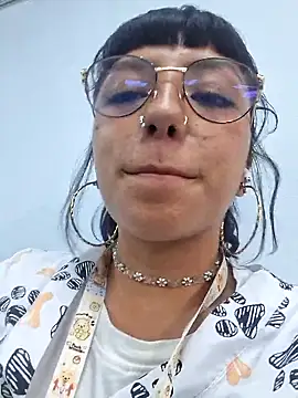 cute hollywood online show from 05-30-26, 08:50