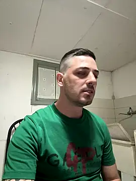 Snapshot of iltoscano95 chatting on 09-27-25, 08:25 iltoscano95 online show from 09-27-25, 08:25