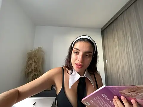 dakota le online show from 06-19-26, 10:02
