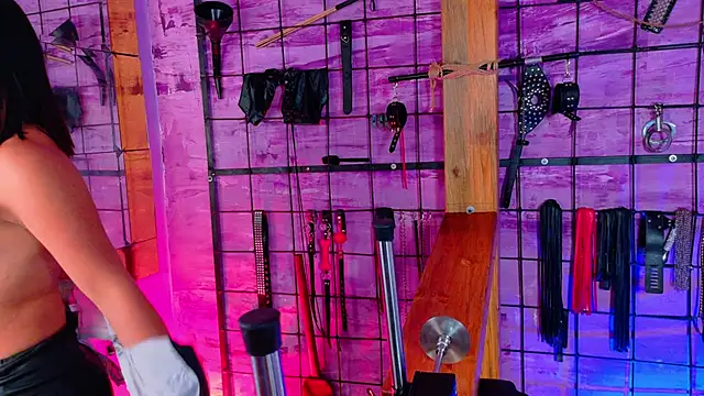 alexia aitanaa  online show from 04-27-26, 02:20