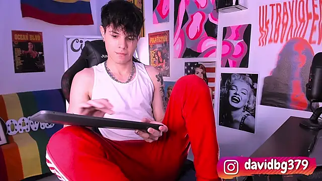 Snapshot of cinnamon_boyxxx chatting on 02-28-25, 03:59 cinnamon boyxxx online show from 02-28-25, 03:59