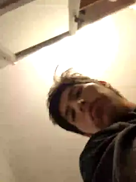 Snapshot of Jonathan100pre chatting on 11-22-25, 03:11 Jonathan100pre online show from 11-22-25, 03:11