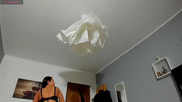 Snapshot of SexxyMeriem chatting on 12-03-24, 12:38 SexxyMeriem online show from 12-03-24, 12:38