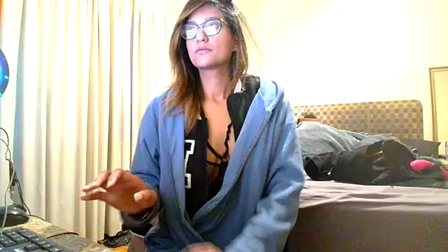 karmicQueen669 online show from 07-02-26, 04:29