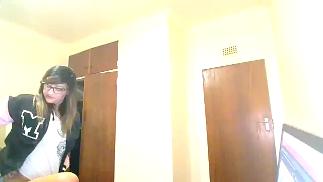 karmicQueen669 online show from 07-03-26, 05:30