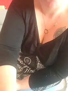 cruellaculdenfer67 online show from 10-05-25, 08:23