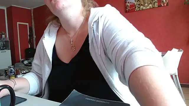 Snapshot of cruellaculdenfer67 chatting on 07-21-26, 07:32 cruellaculdenfer67 online show from 07-21-26, 07:32