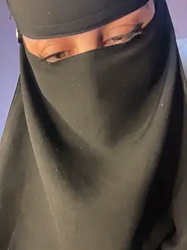 Snapshot of Jumanaa chatting on 12-19-25, 08:05 Jumanaa online show from 12-19-25, 08:05