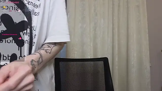 Snapshot of christy_memeow chatting on 03-07-26, 02:58 christy memeow online show from 03-07-26, 02:58