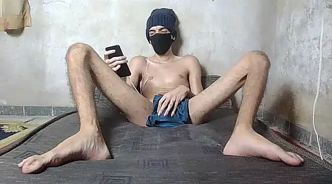 Snapshot of skinnyboy1000 chatting on 03-01-25, 04:11 skinnyboy1000 online show from 03-01-25, 04:11