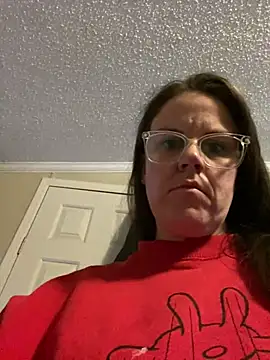 Snapshot of velvetta_ chatting on 12-21-24, 10:19 velvetta online show from 12-21-24, 10:19