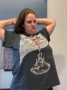 Snapshot of velvetta_ chatting on 12-27-24, 06:20 velvetta online show from 12-27-24, 06:20