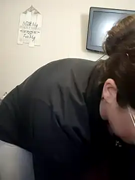 Snapshot of velvetta_ chatting on 01-12-25, 05:22 velvetta online show from 01-12-25, 05:22