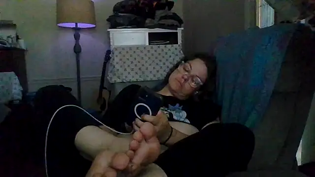 Snapshot of velvetta_ chatting on 09-12-25, 03:23 velvetta online show from 09-12-25, 03:23