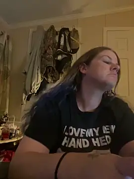 Snapshot of velvetta_ chatting on 09-16-25, 06:36 velvetta online show from 09-16-25, 06:36