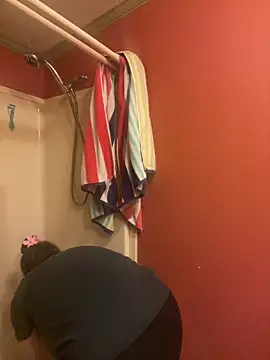 Snapshot of velvetta_ chatting on 09-22-25, 08:22 velvetta online show from 09-22-25, 08:22