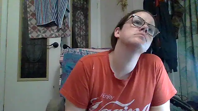 Snapshot of velvetta_ chatting on 10-13-25, 07:41 velvetta online show from 10-13-25, 07:41