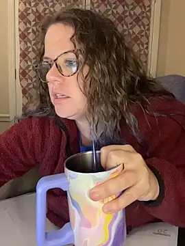 Snapshot of velvetta_ chatting on 11-20-25, 05:51 velvetta online show from 11-20-25, 05:51