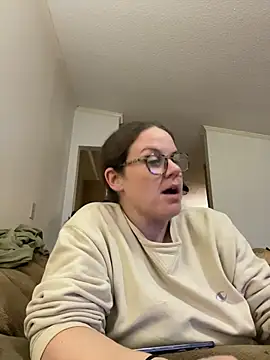 Snapshot of velvetta_ chatting on 11-24-25, 05:40 velvetta online show from 11-24-25, 05:40