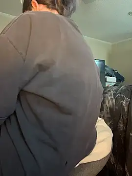 Snapshot of velvetta_ chatting on 12-17-25, 06:58 velvetta online show from 12-17-25, 06:58