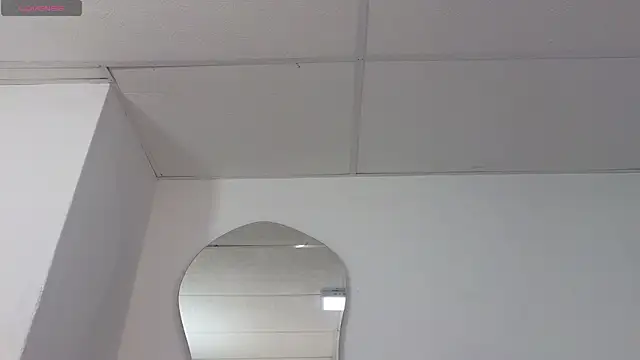 Tiphani walker  online show from 03-11-26, 11:27