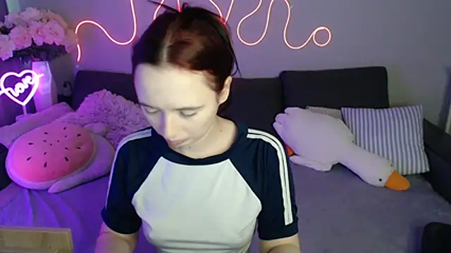 Mini Diva online show from 06-09-26, 09:54