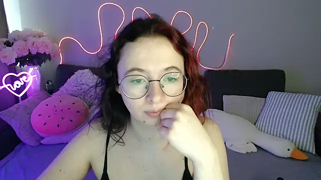 Mini Diva online show from 07-01-26, 08:05