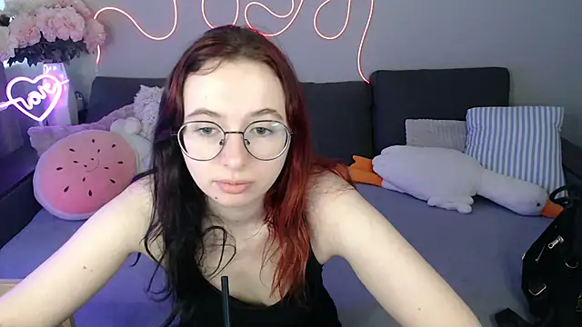 Mini Diva online show from 08-01-26, 08:24